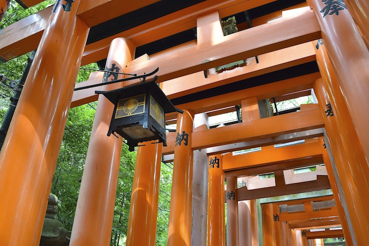 Located in Kyoto’s Fushimi ward, it is the grand head shrine of more than thirty thousand Inari-jinja shrines across Japan. 