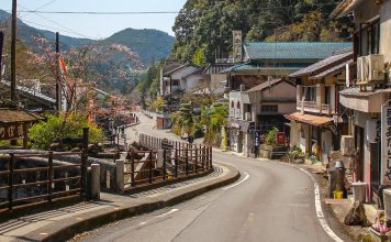 Things to do in Yunomine Onsen japan-wakayama-yunomine-onsen-hotspring-spa-kumanokodo-header