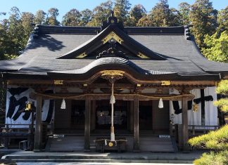 A Towering Torii Gate and The Grand Shrine: Day 3 of the Kumano Kodo Nakahechi Route japan-wakayama-kumanokodo-pilgrimage-trail-walk-nakahechi-day2-takahara-tsugizakura