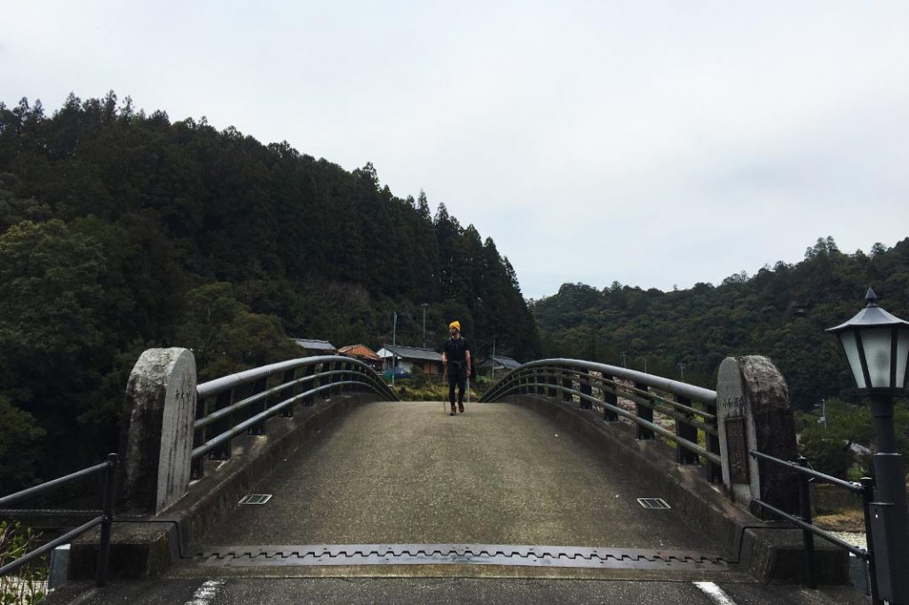 Coming toward the end of the hike near Koguchi was another treat. This small valley town sidling the Akagi-gawa river was quaint and calm. 