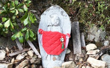 Teahouse Remains and Sweeping Views: Day 4 of the Kumano Kodo Nakahechi Route japan-wakayama-kumanokodo-pilgrimage-trail-walk-nakahechi-day4-hongu-Kogumotori-goe-Ukegawa to Koguchi