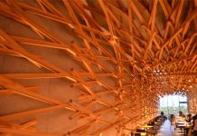 Kengo Kuma’s Starbucks design in Fukuoka
