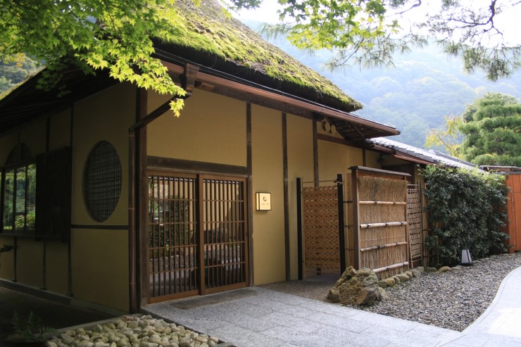 Entrance to Cafe Hassui