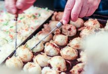 The 10 Best Foods to Eat at Nishiki Market, Kyoto