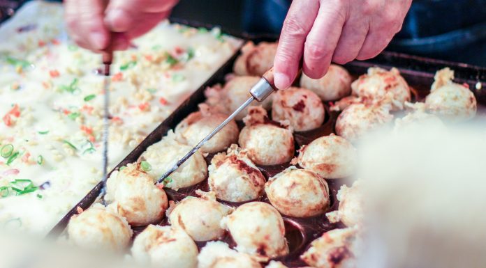 The 10 Best Foods to Eat at Nishiki Market, Kyoto