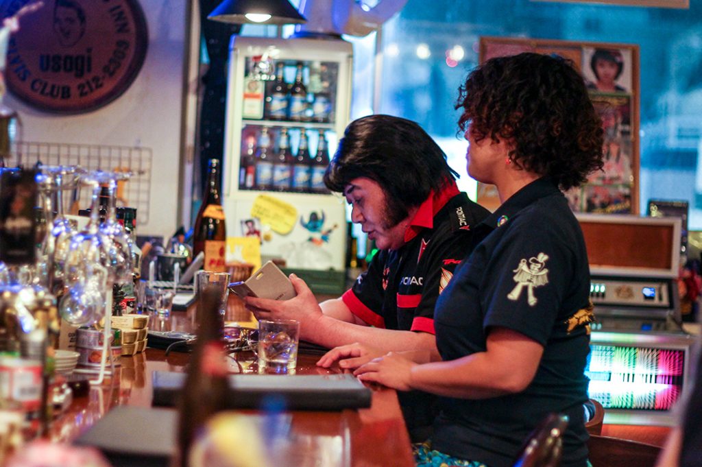 Osaka bar usagi osaka elvis themed bar