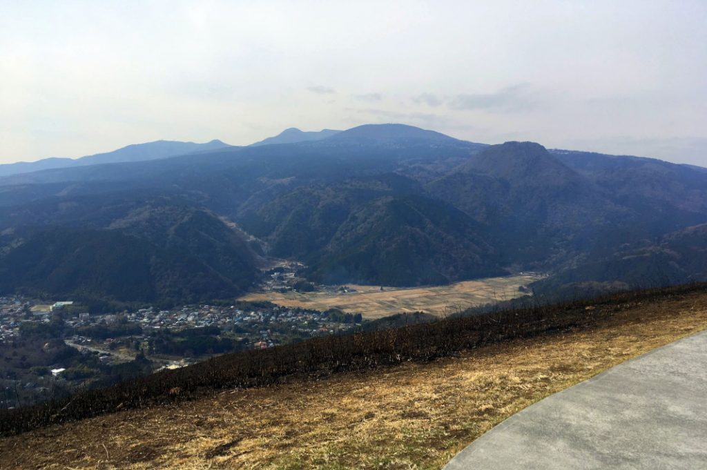 Mt. Omuro provides gorgeous views of the surrounding mountains.