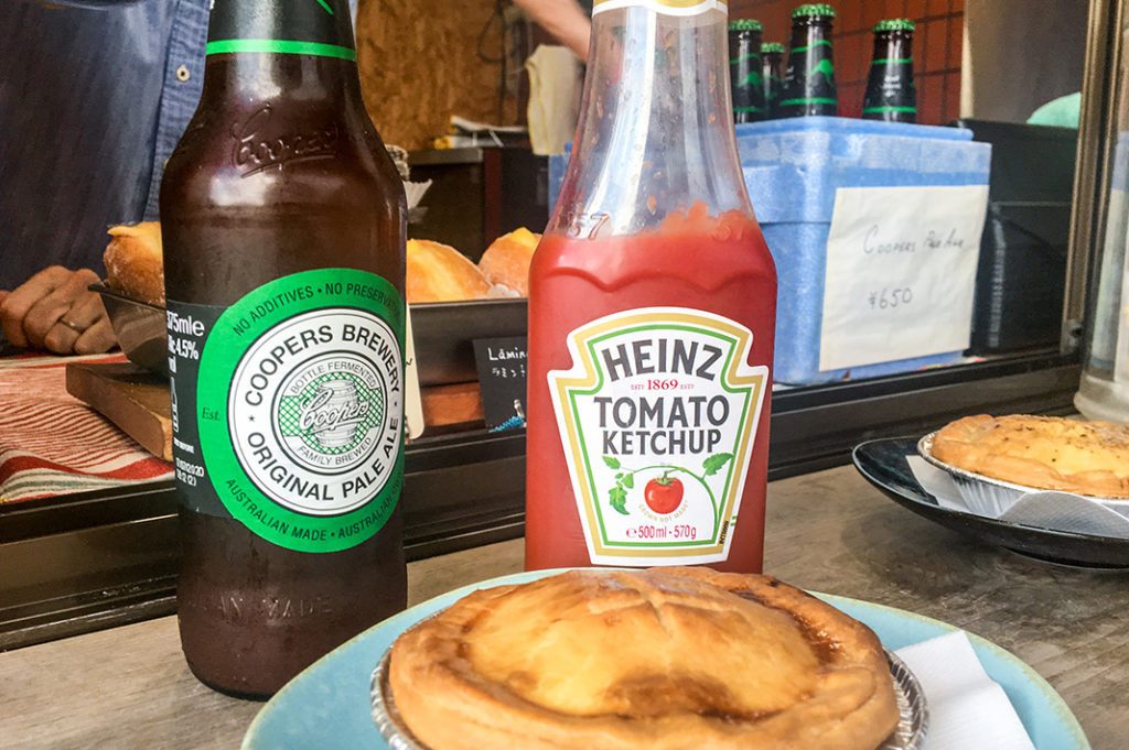 Meat pies and Australian food in tokyo at Punk Doily