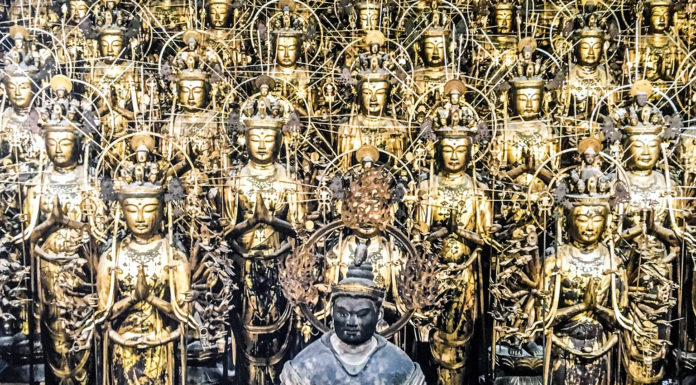A Thousand Glittering Treasures at Kyoto’s Sanjusangendo Temple