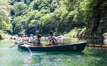 Takachiho Gorge: Rowing through Southern Japan