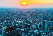 Views and Booze at The Peak Lounge and Bar at Park Hyatt