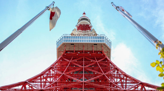 Tokyo Tower and a Tour through Surrounding Areas