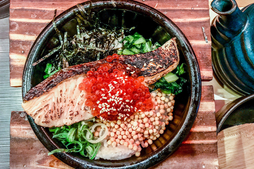 Da Yo Ne serves chazuke in a stone bowl