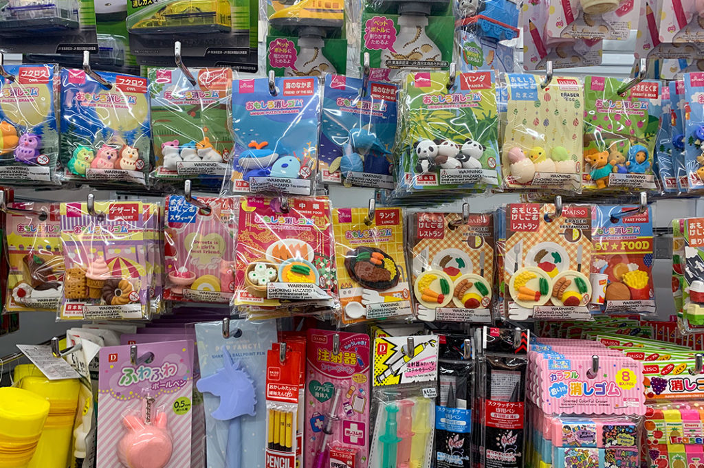 cheap souvenirs at 100 yen stores in tokyo