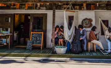 Chill Out in Tokyo’s Hammock Cafes: Mahika Mano & Cafe Stay Happy