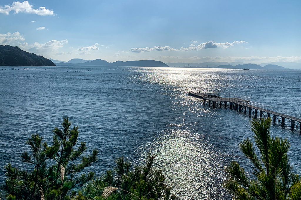 The various methods of transport on Naoshima: views while walking 