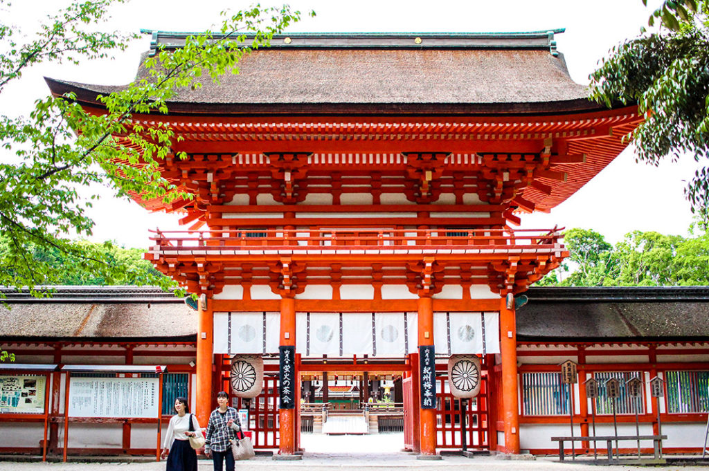 The iconic two-storied rōmon gate at Shimogamo Shrine, one of the oldest shrines in Kyoto 