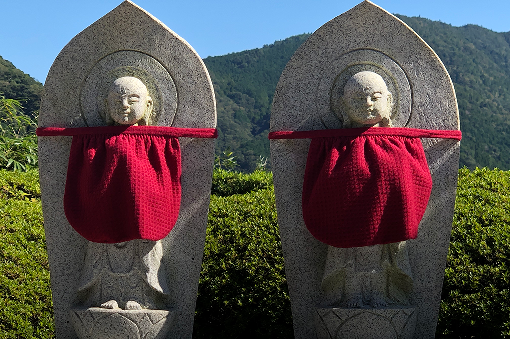 jizo statue
