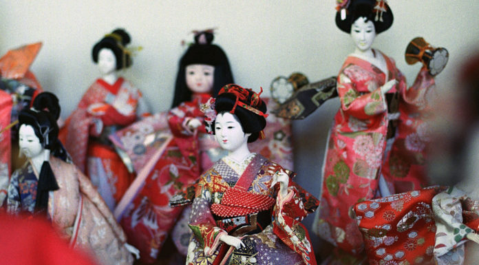 Awashima Shrine: Kada’s Hall of a Thousand Eyes Dolls line up at Awashima Jinja