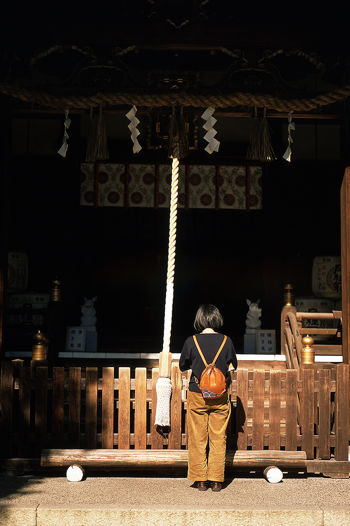 Local people from Kyoto still come to offer silent prayer at Okazaki Jinja.