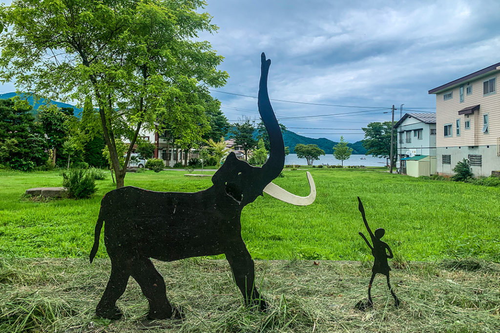 Elephant cutouts around Lake Nojiri