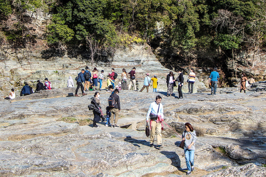 Explore the curious Iwadatami rock formation along the banks of the Arakawa