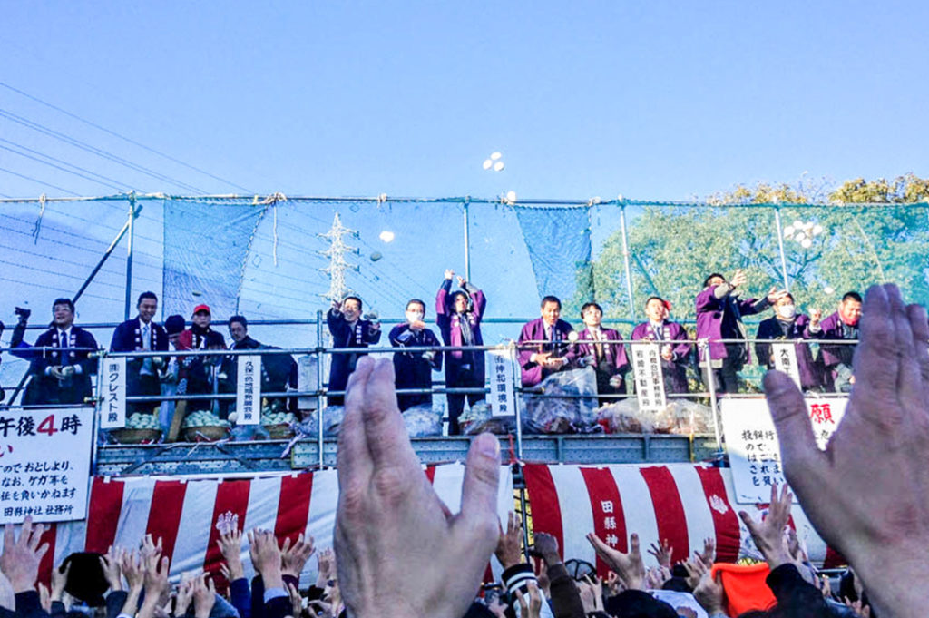 Mochi nage, or mochi throwing, at Honen Matsuri