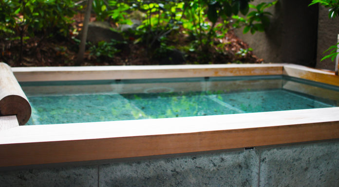 A Tokyo Ryokan Where You Can Bathe Under City Lights: Cyashitsu Ryokan