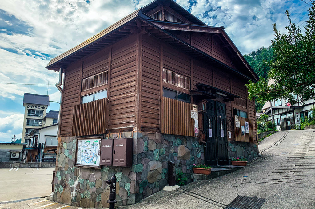 Kamitera-yu: one of Nozawa Onsen’s free onsen. 