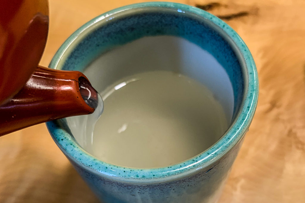 Soba-yu - the reserved noodle cooking water - is a common drink with the meal. 