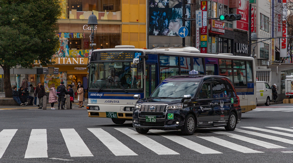 catching the bus in tokyo