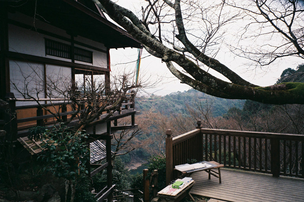 Keywords: mountain, temple, Kyoto, Arashiyama, Tourism 