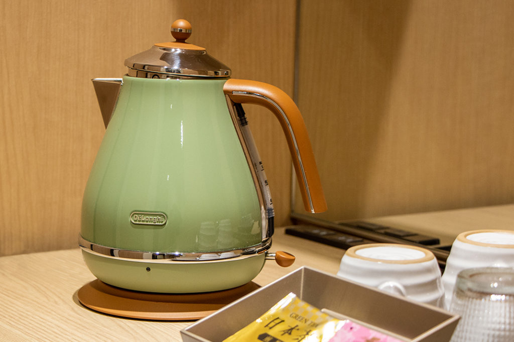 Kettle and tea in the room