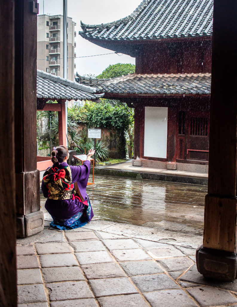 Photoshoot at Sofukuji Temple 