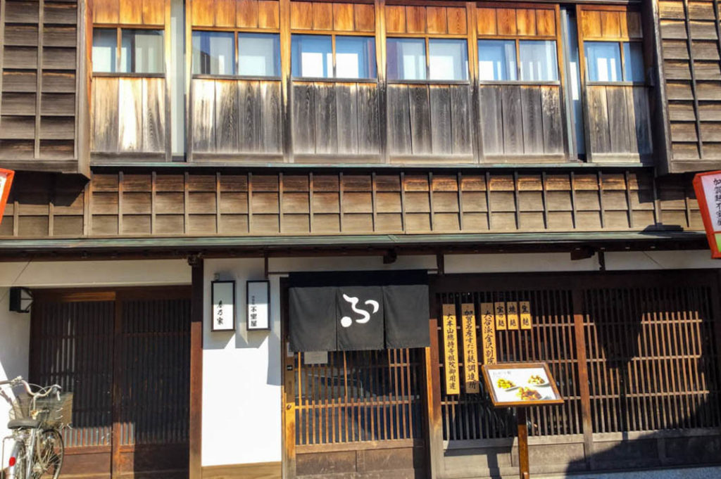 A teahouse building in Higashi-Chaya
