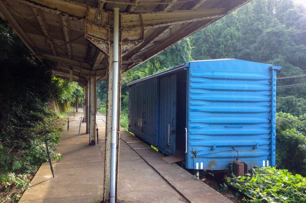 Tatsuo Kawaguchi's "Small Lost Article Museum" at the 2017 Oku-Noto Triennale art festival