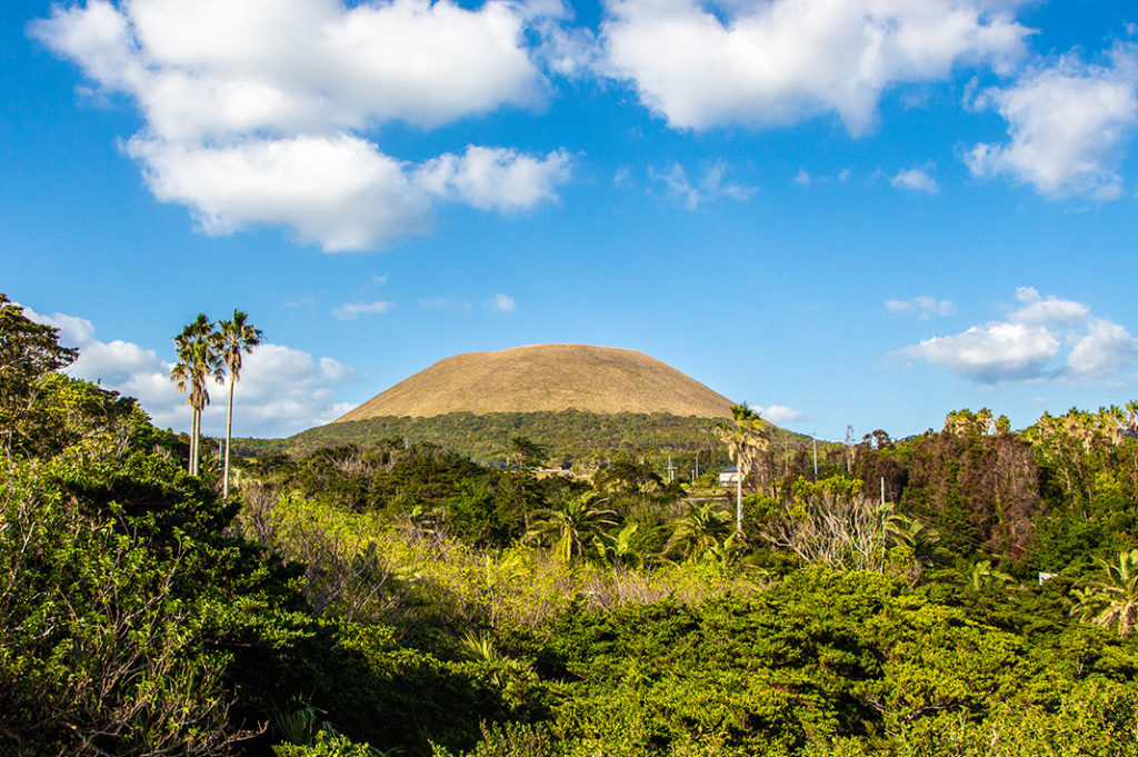 Mount Onidake: Fukue Island is the largest of the Goto Islands, famous for local cuisine, beautiful coastal scenery and abundance of Catholic churches.