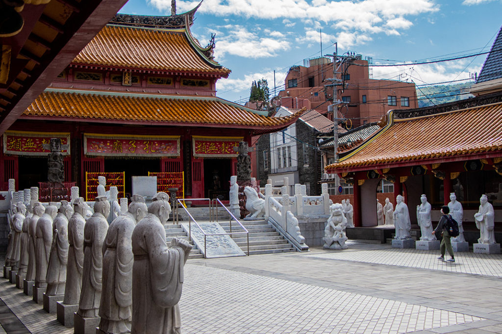 Confucius Shrine is the only authentic Chinese-style mausoleum in Japan, featuring rare objects, national treasures and Chinese architecture.