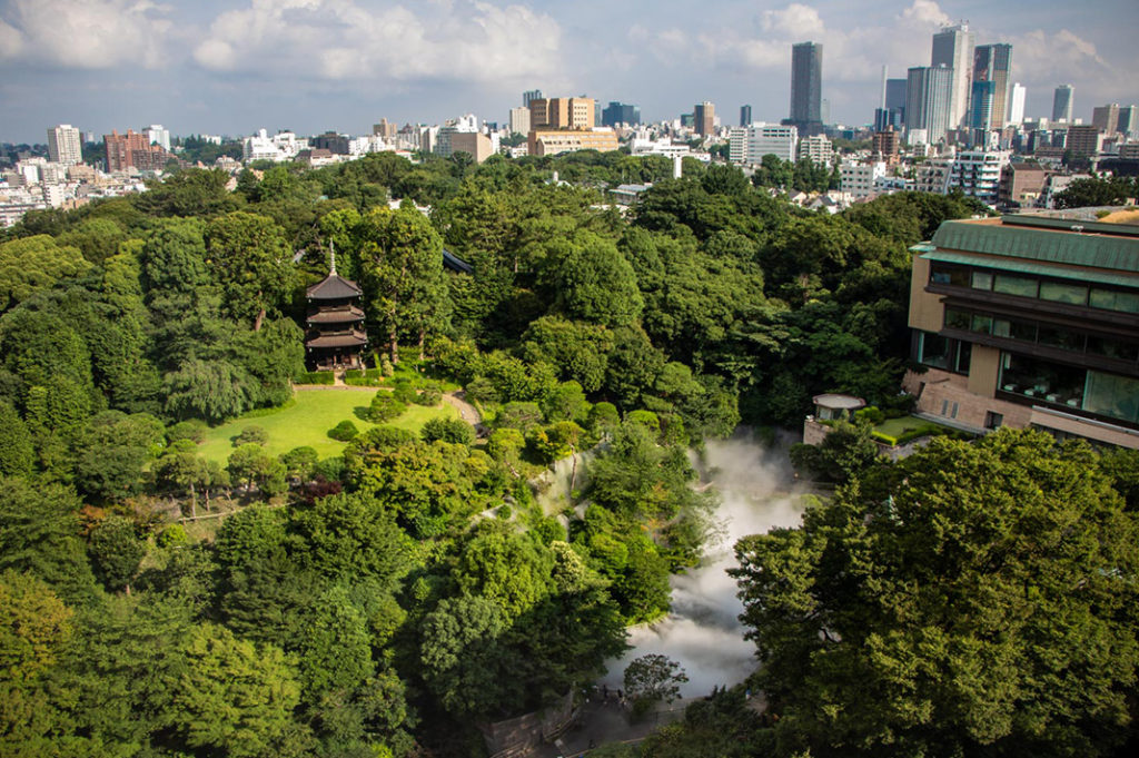 Hotel Chinzanso offers luxurious 5-star accommodation in Tokyo, a green oasis with historic grounds that is the perfect place to relax.