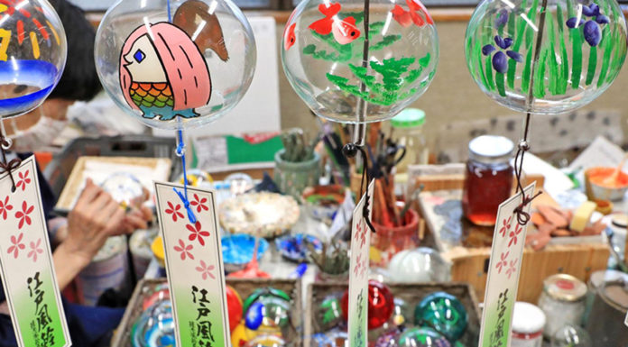 Soothing Summer Wind Chimes from Shinohara Furin