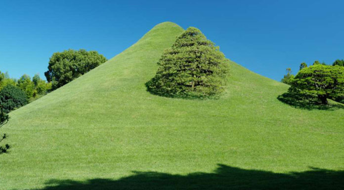 Suizenji Garden: Where the Art of War and Culture Resonate with One Another