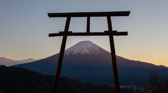 Tenku no Torii: Kawaguchiko’s Torii in the Sky