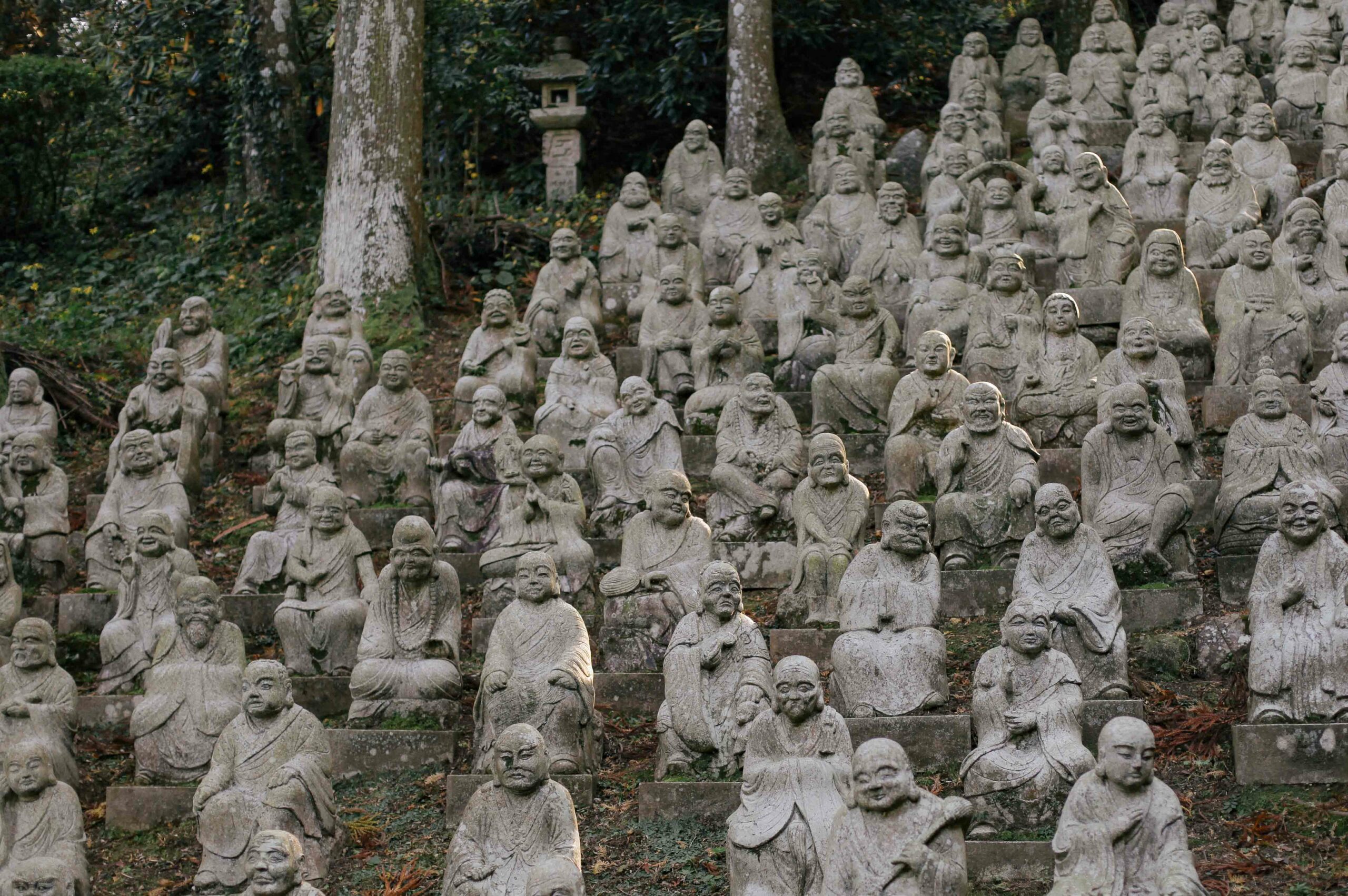 500 Rakan statues on the mountain slopes.