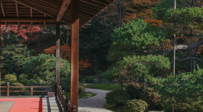 Manshuin Monzeki: A Tale of Two Temples