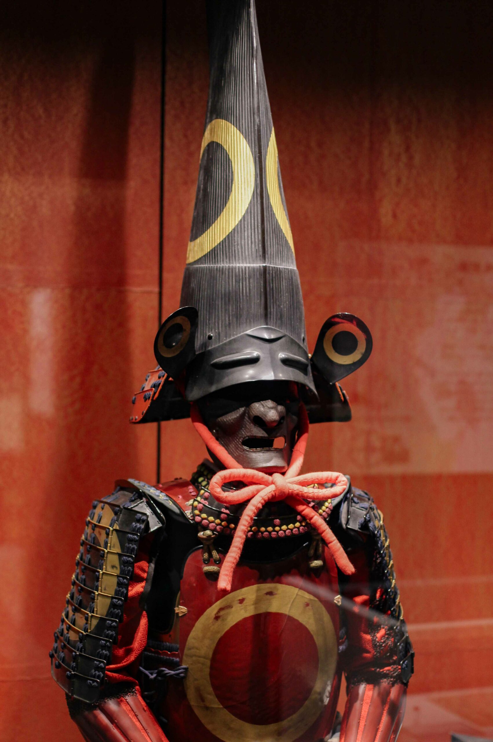 Kumamoto City Museum's collections also focus on the pre-history and more recent history of the region, and includes 'Higo' style samurai armour.